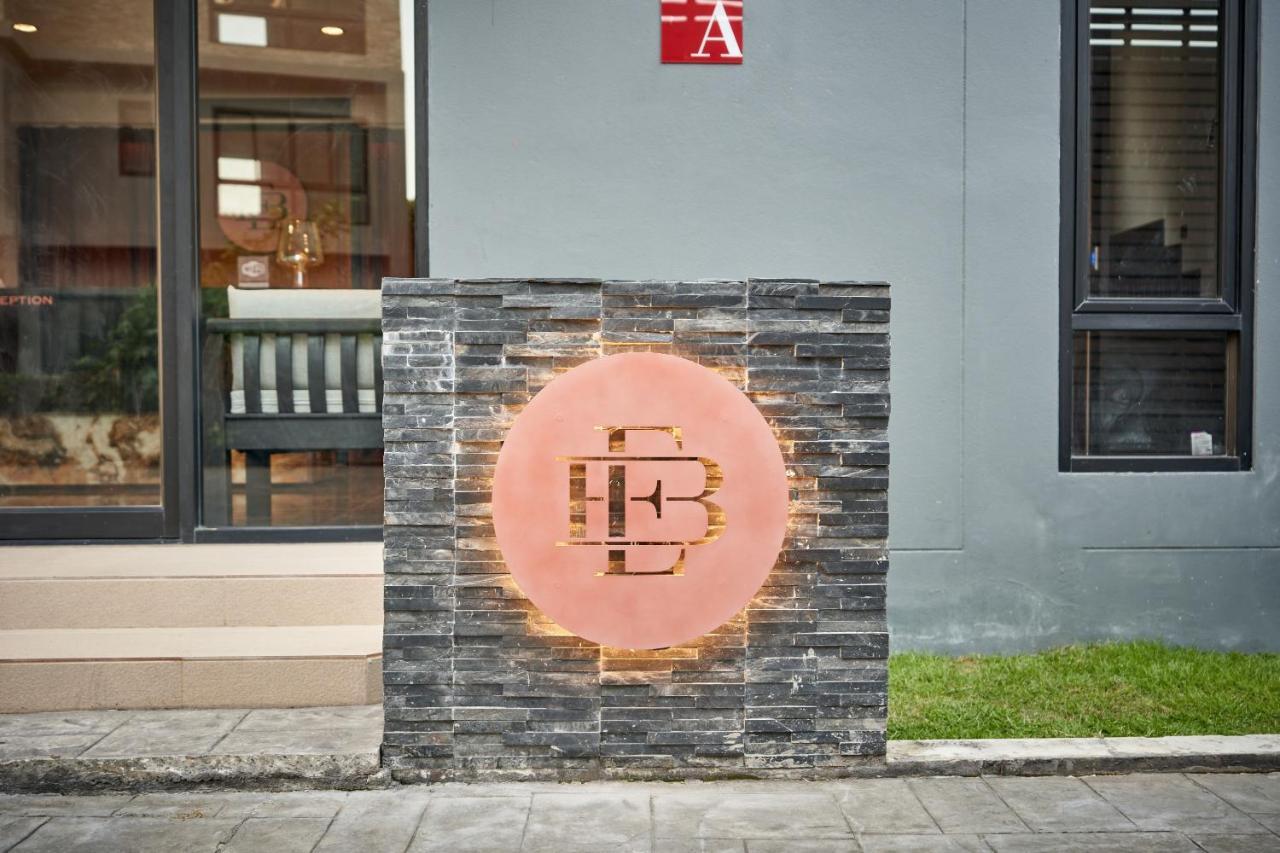 Be Phrasingh Hotel チエンマイ エクステリア 写真